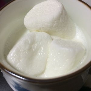 アイス♡ブルーベリーマシュマロ入小豆ソイミルク酒